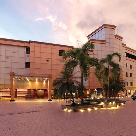 Hotel Kings Empire Kochi 外观 照片