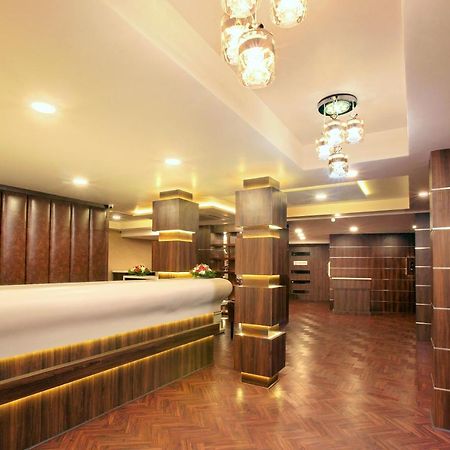 Hotel Kings Empire Kochi 外观 照片