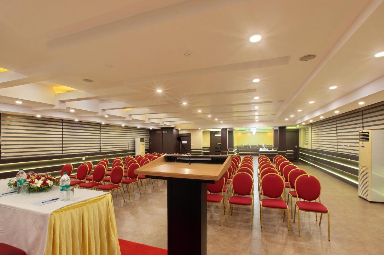 Hotel Kings Empire Kochi 外观 照片