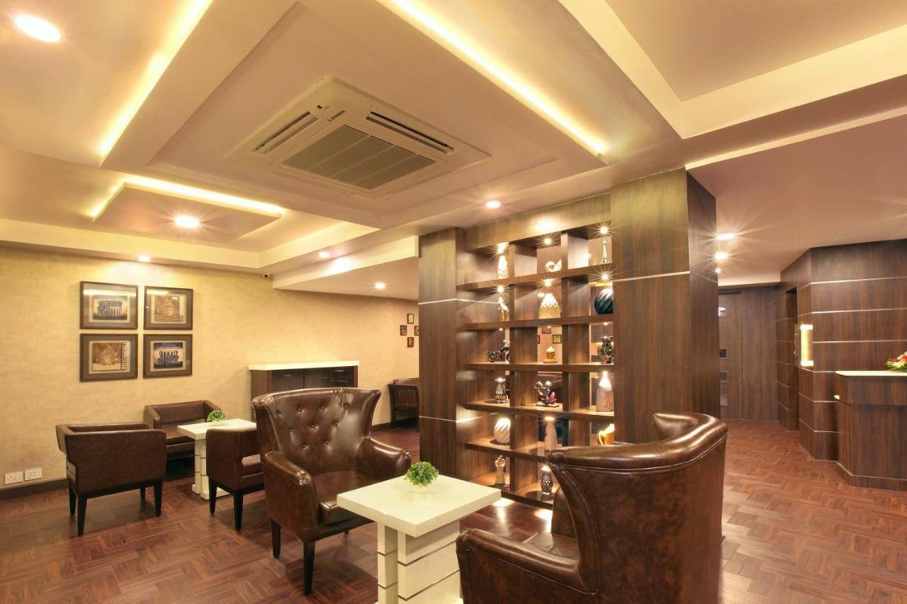 Hotel Kings Empire Kochi 外观 照片